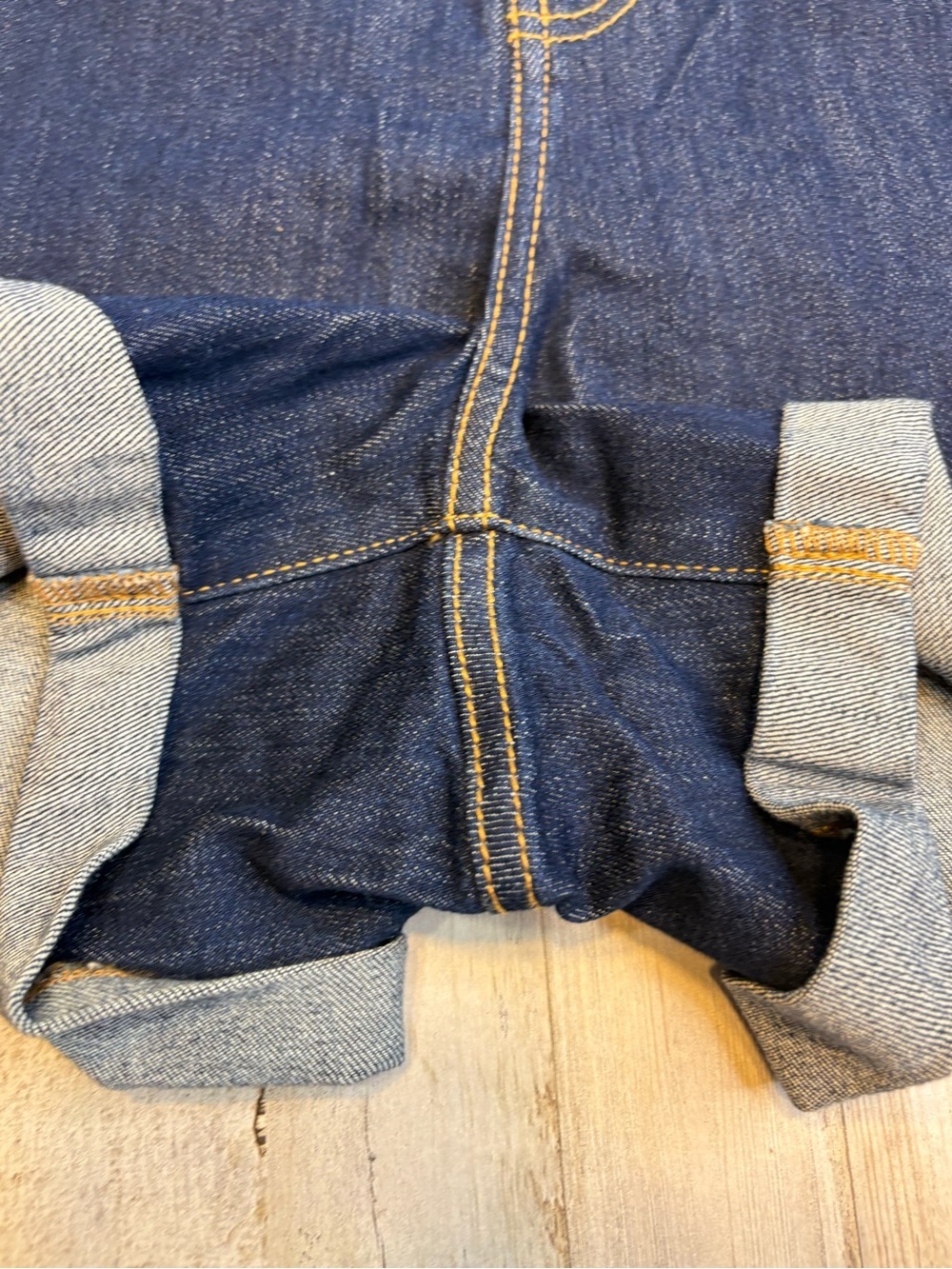 Old Navy Mid Rise Boyfriend Dark Blue Cuffed Denim Shorts Plus Size 26 NWT - Picture 7 of 11